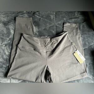 Natural Reflections Gray Leggings